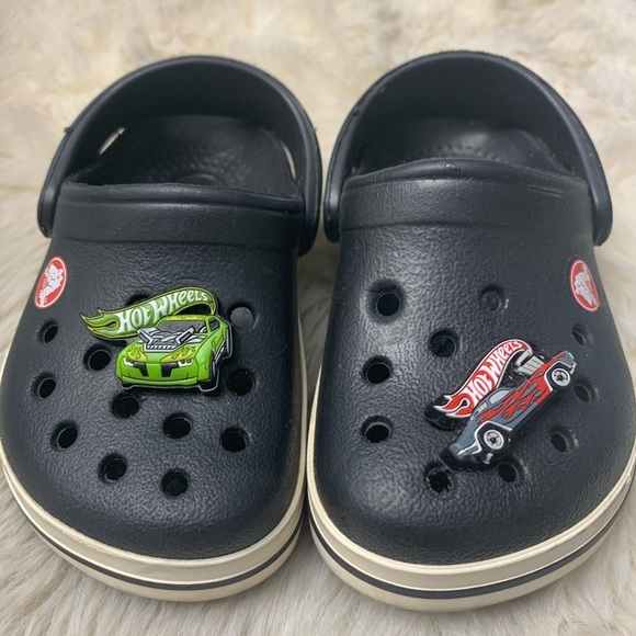 black baby crocs
